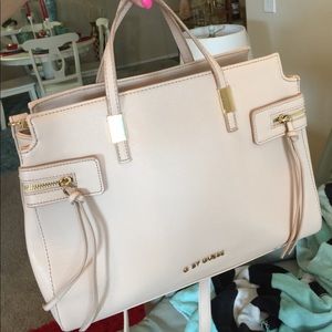 Guess Cream Satchel